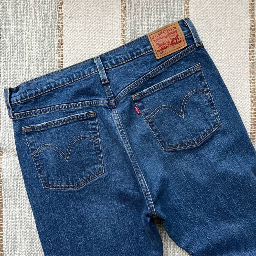 Levi’s 501 Skinny Blue High Rise Cropped Jeans Women’s Size 32 x 28 - Picture 6 of 10